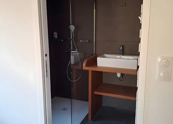 Michel Escalus Nyaraló